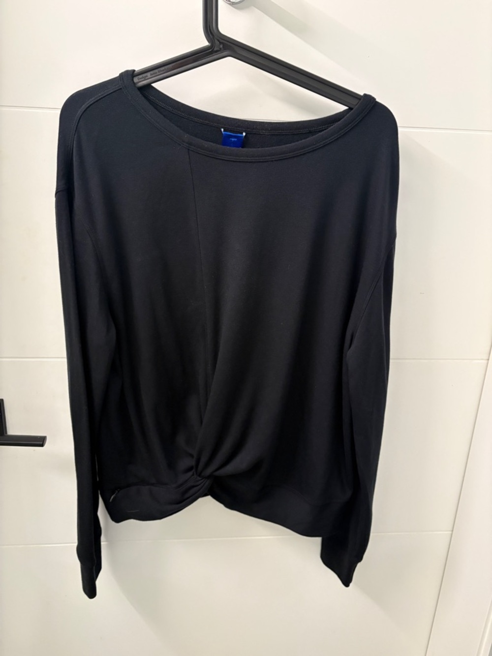 Kit and Ace Black Front-Twist Long Sleeve Sweatshirt